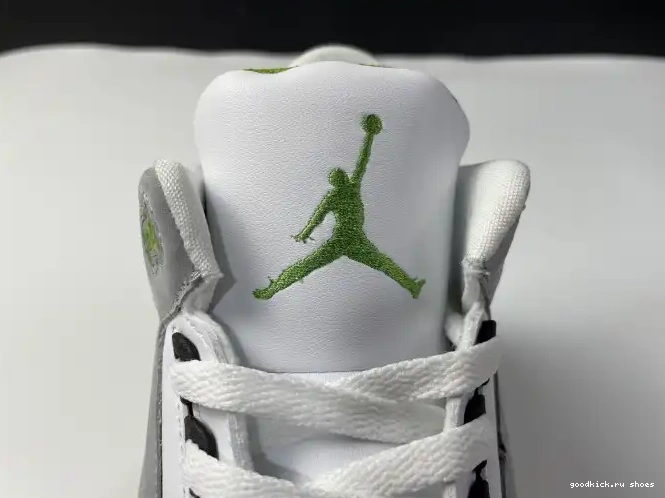 3 136064-006 Chlorophyll Air Retro Jordan 0601